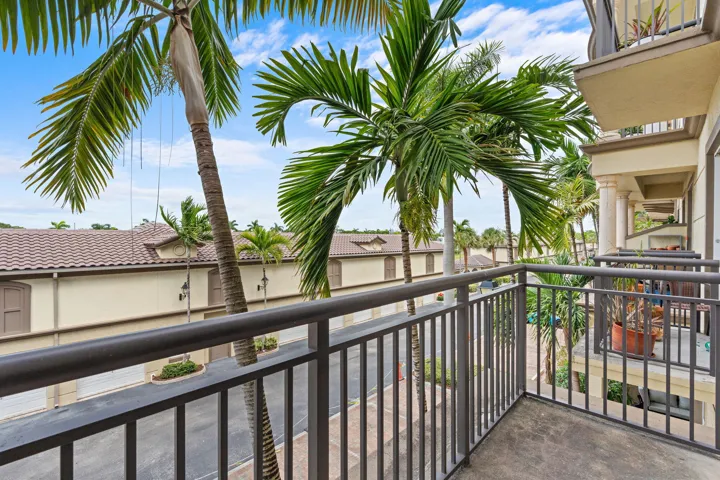 29-web-or-mls-2617 NE 14th Ave 109, Wilt