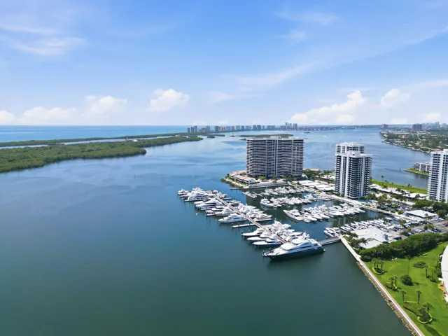 53-web-or-mls-124_Lakeshore_Dr_Unit_8280
