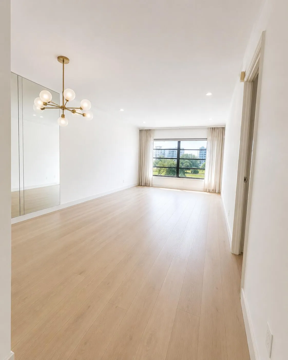 LIVING 2 STAGING