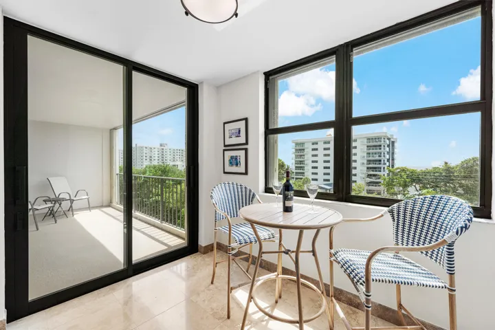 breakfast nook