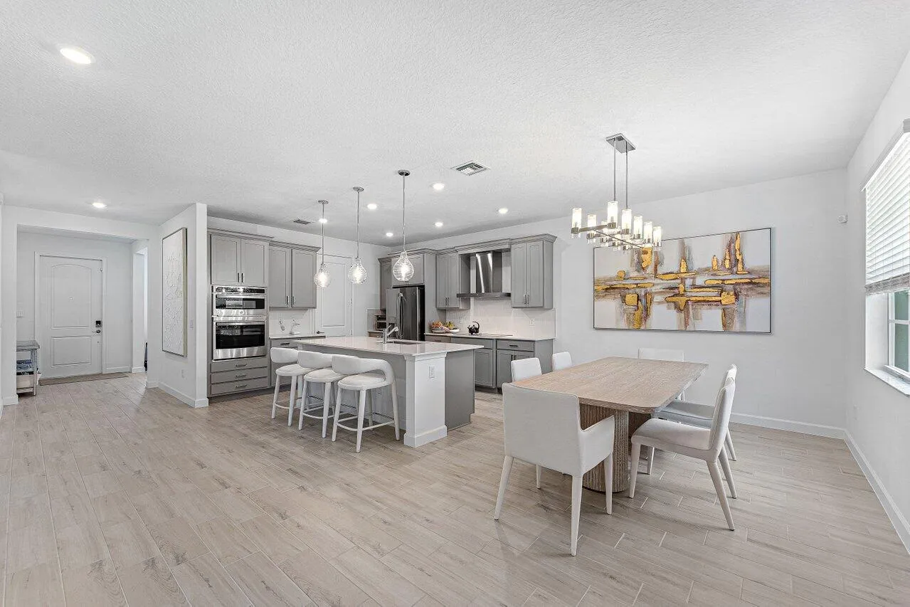 Kitchen/Dining