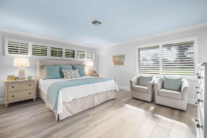 Main Bedrom