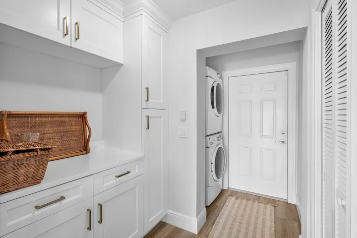 Laundry & Pantry