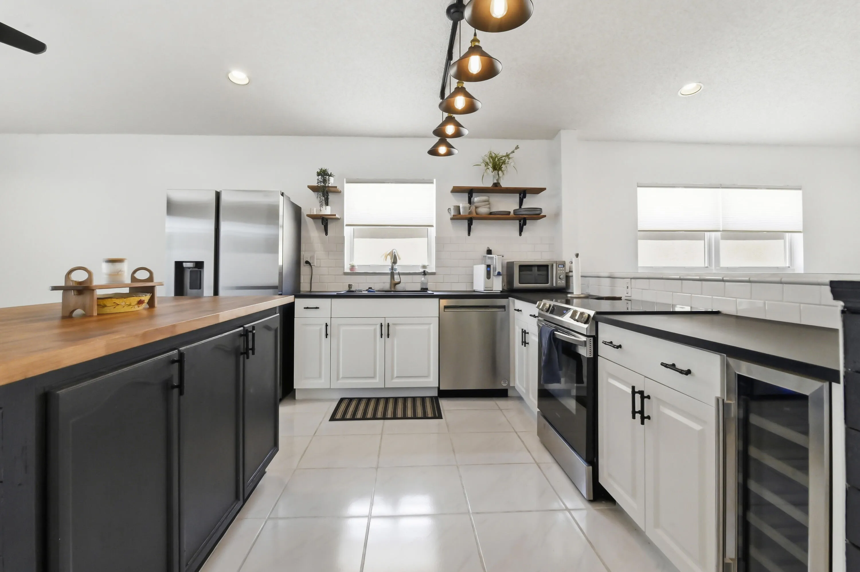 12 Kitchen 01
