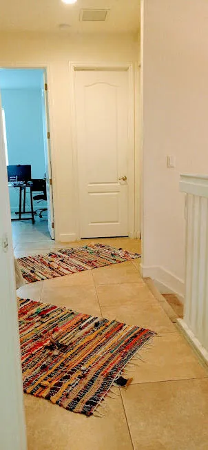 Lovely, Landscaped, TownHouse, Pool Community, Gated. 2812 Eagle Rock Cir 906. 3-BR. 2.5 Bath. End Unit. Attached Garage.