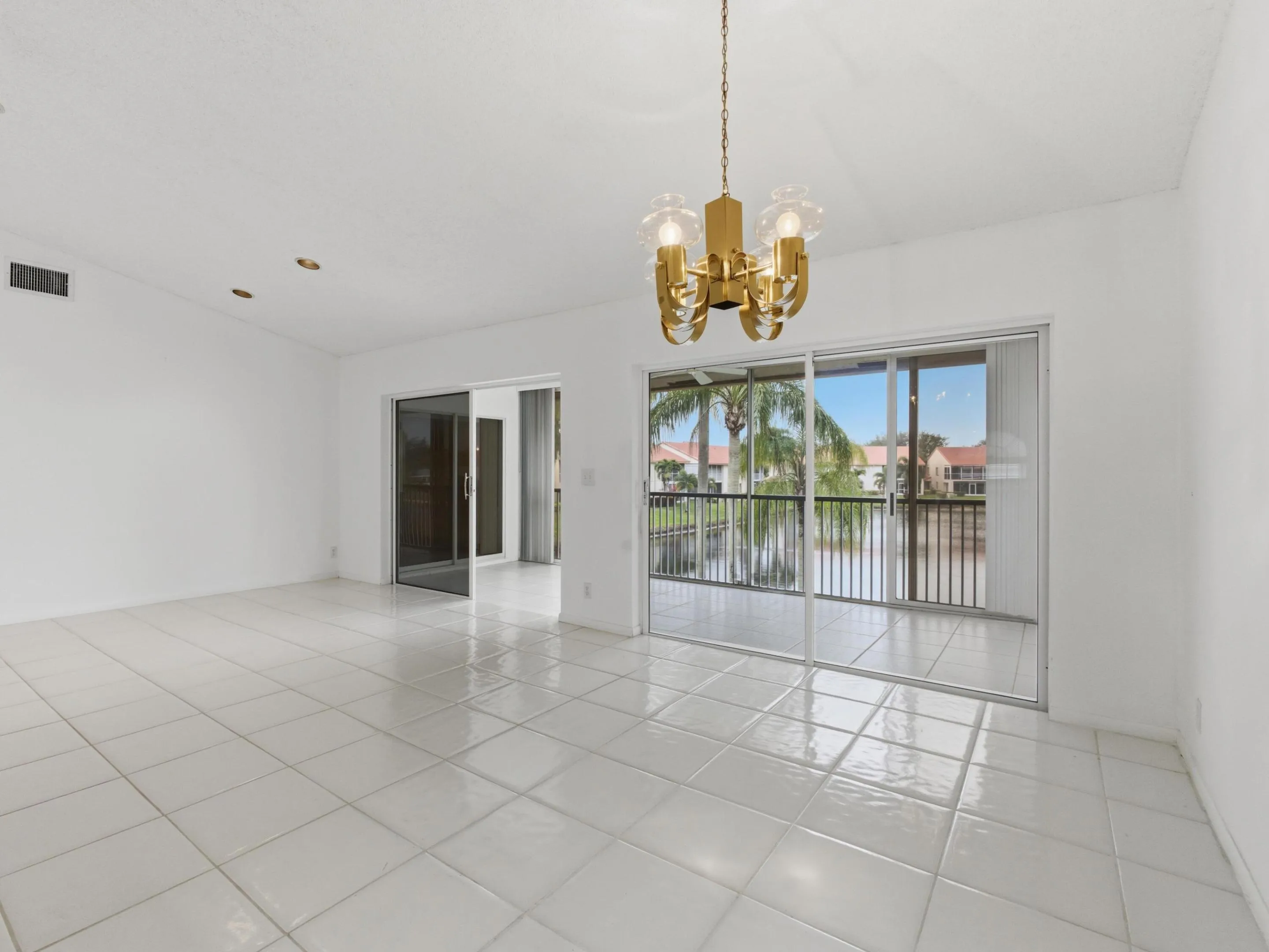 Dining to Family Balcony