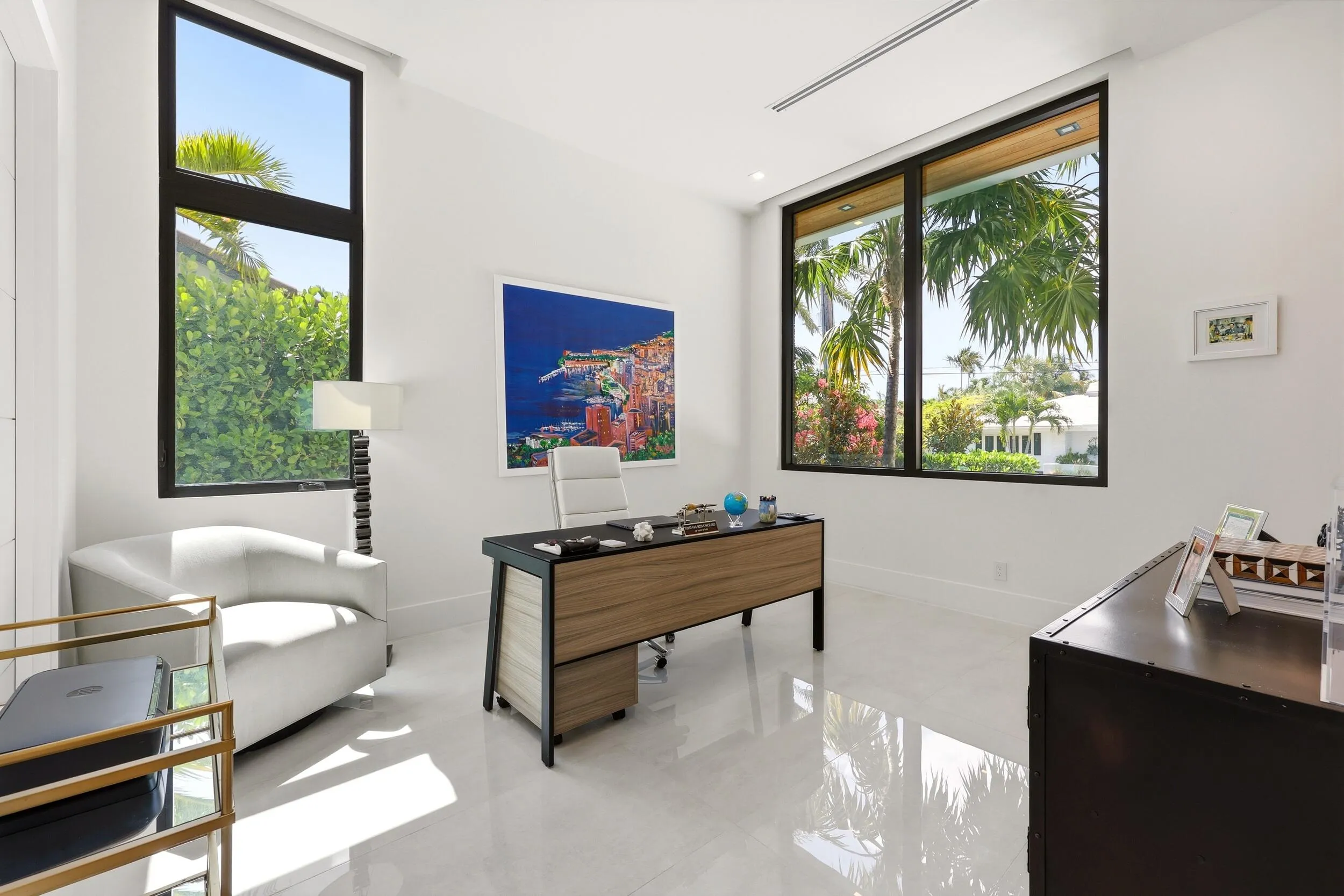 Ground Level On-Suite Front Bedroom