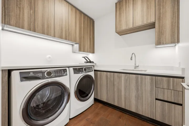 2nd Floor Laundry Room