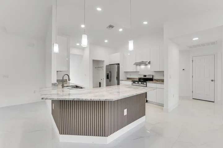 1207 Desoto Ave, Lehigh Acres, FL 33972