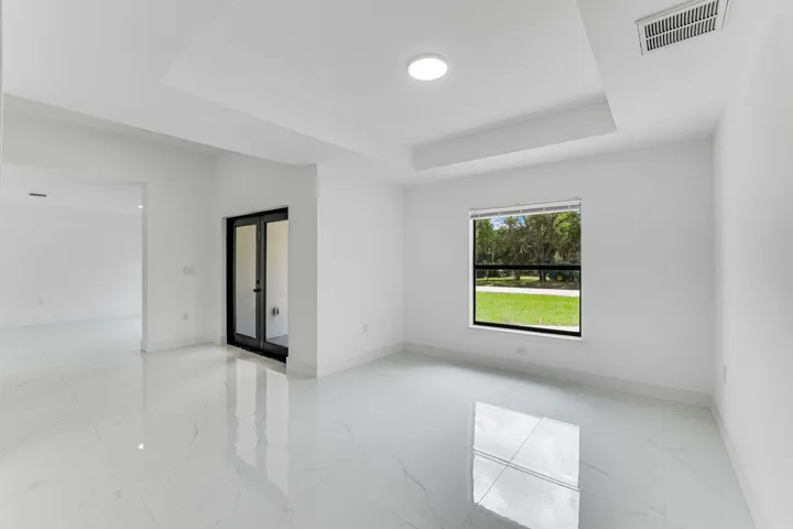 1207 Desoto Ave, Lehigh Acres, FL 33972
