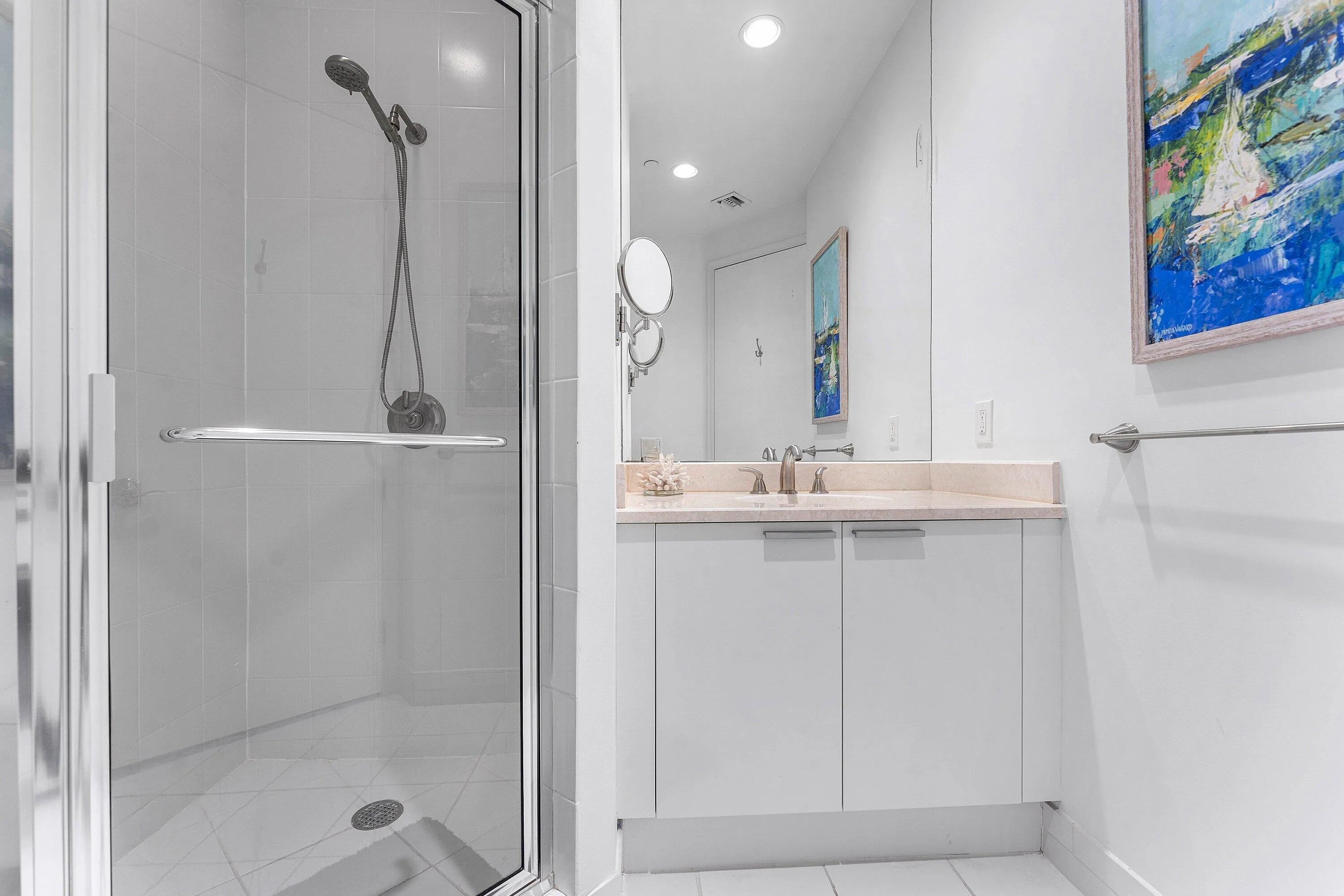 Guest Ensuite Bath