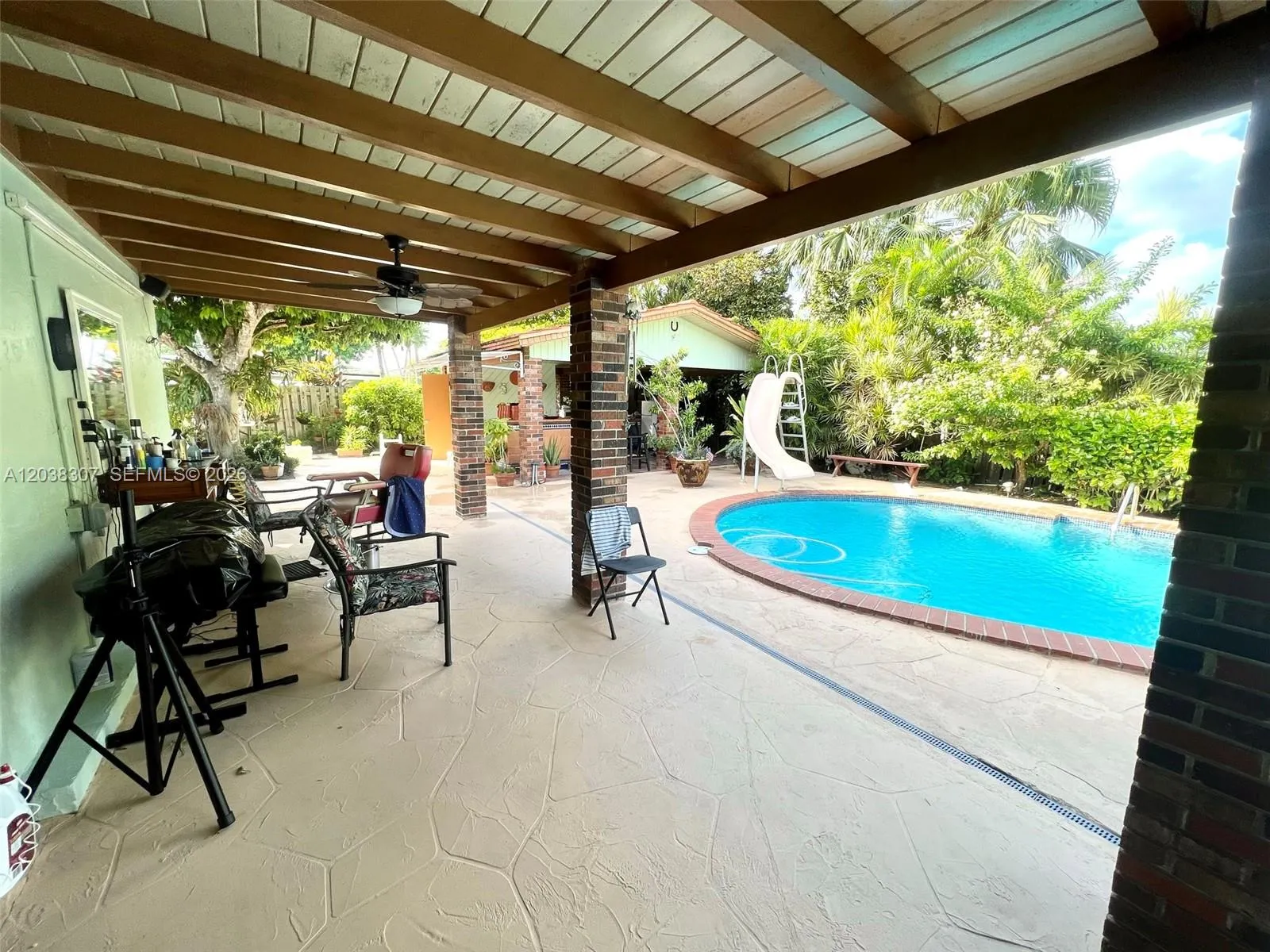 Property photo 33