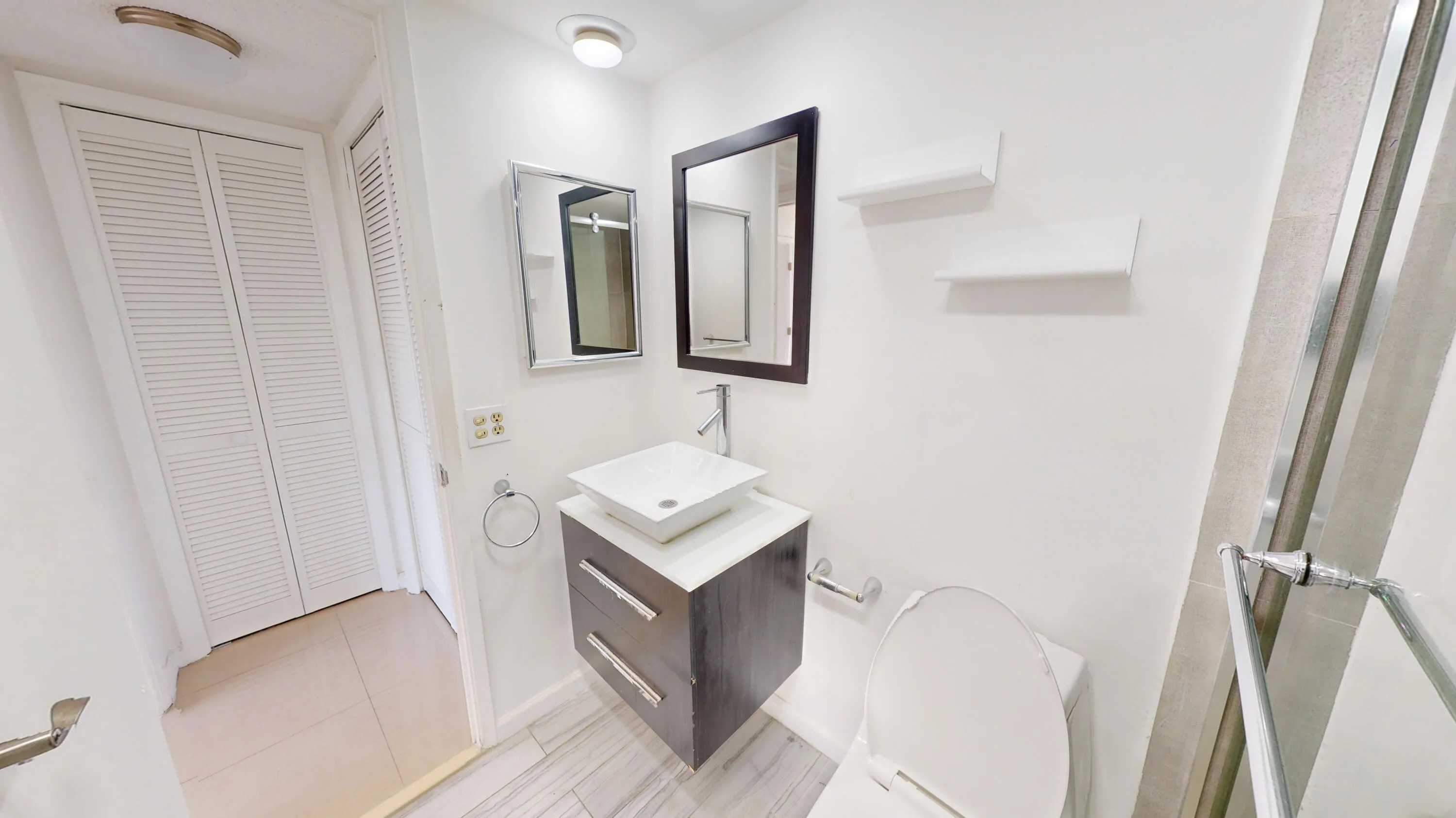Bathroom (8)