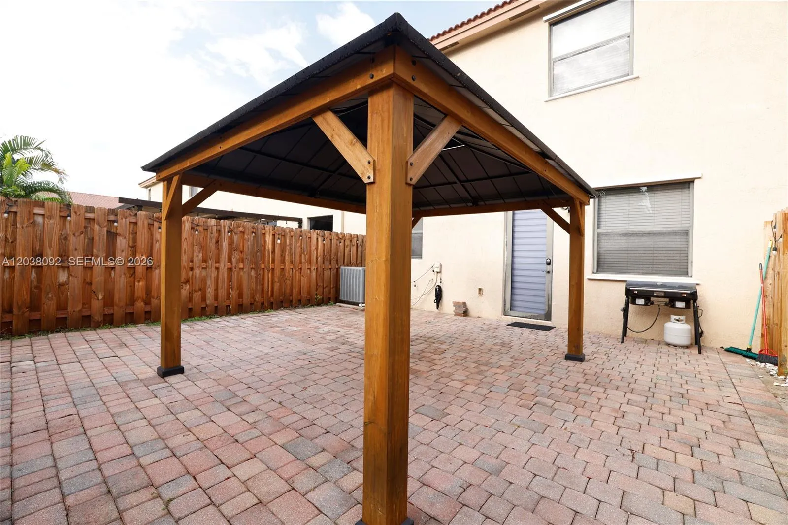 Property photo 38