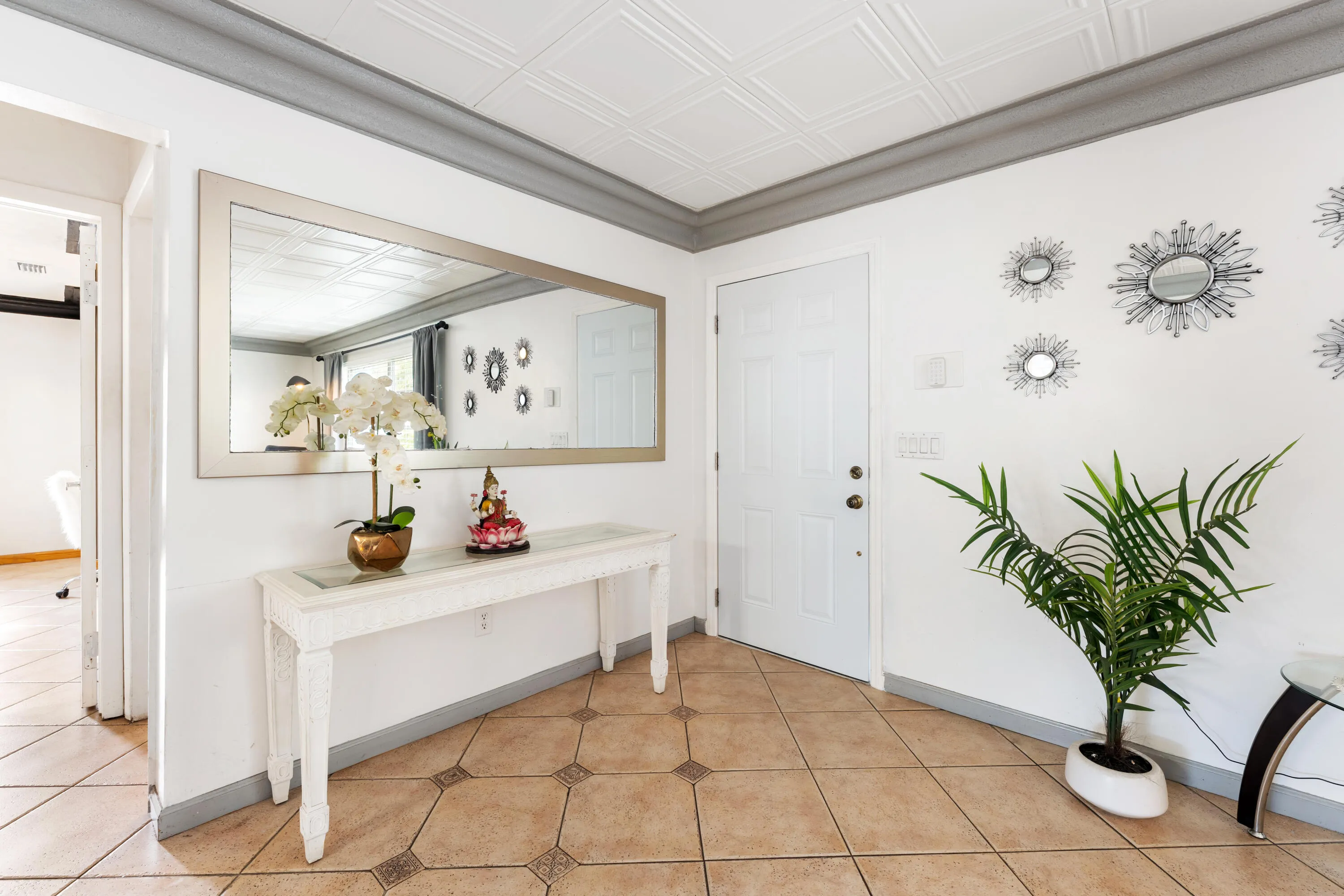 Entry way