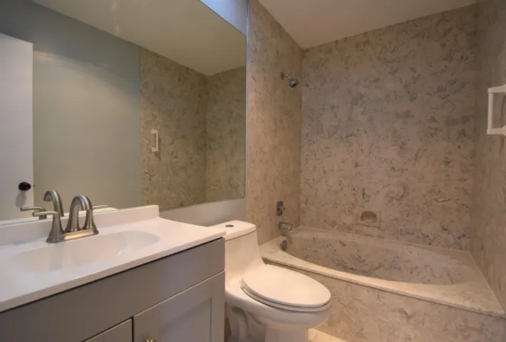 Large tub with Shower