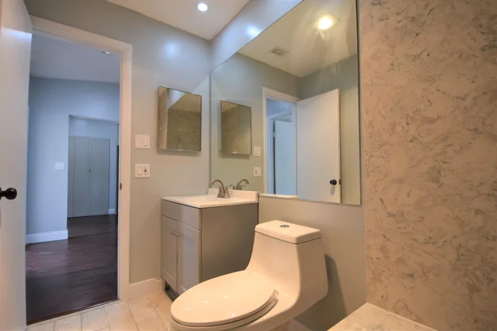 2nd Bathroom