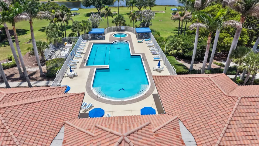 Club House Pool
