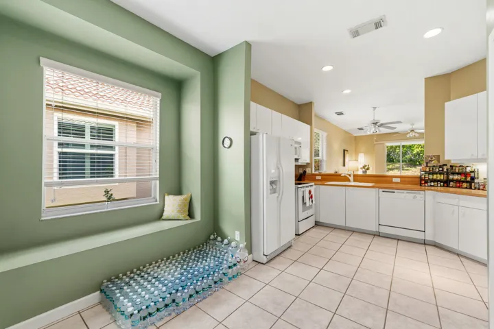 Eat in Kitchen