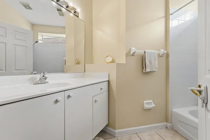 2nd Bathroom