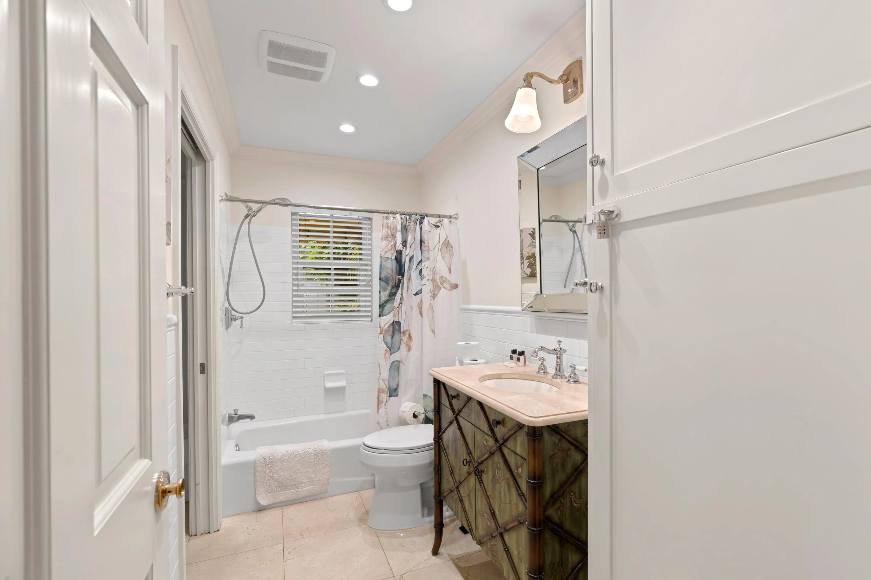 Guest Suite Bath