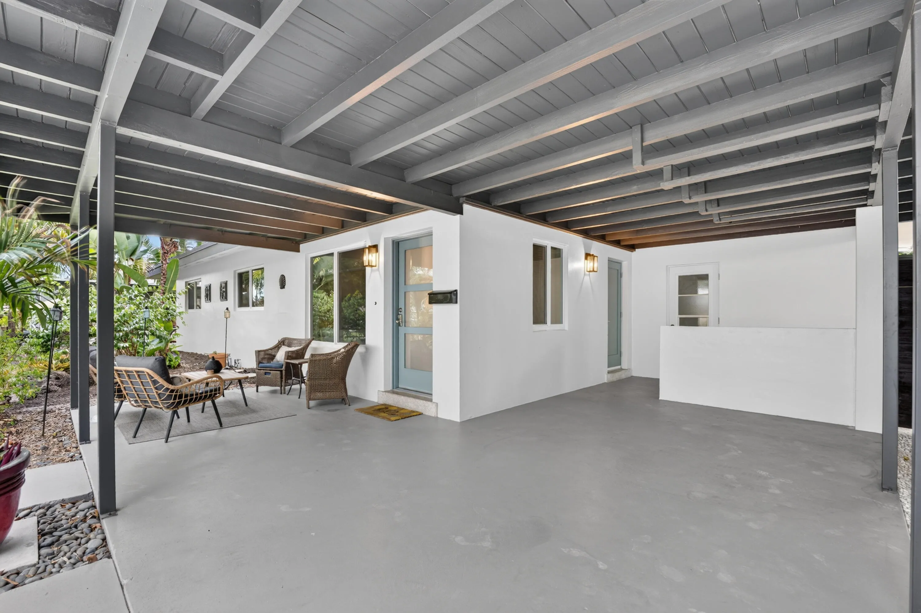 Beautiful carport area