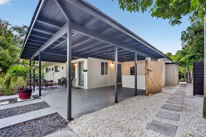Beautiful carport area