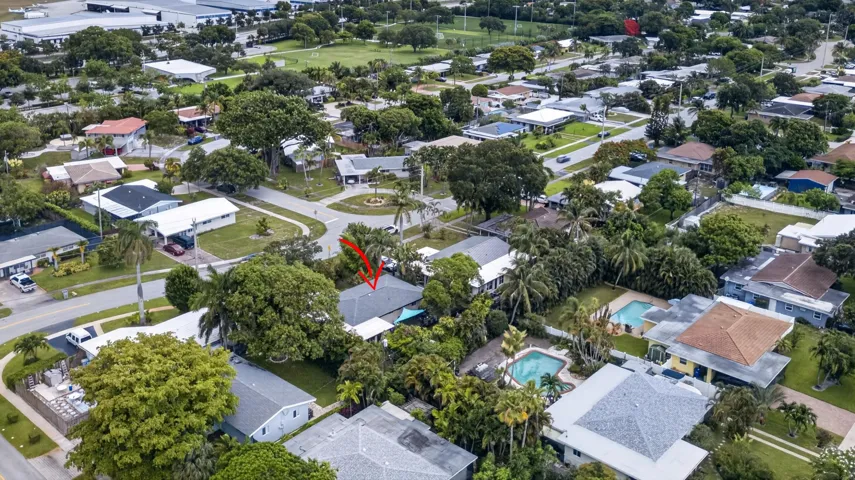 Aerial shows close park!
