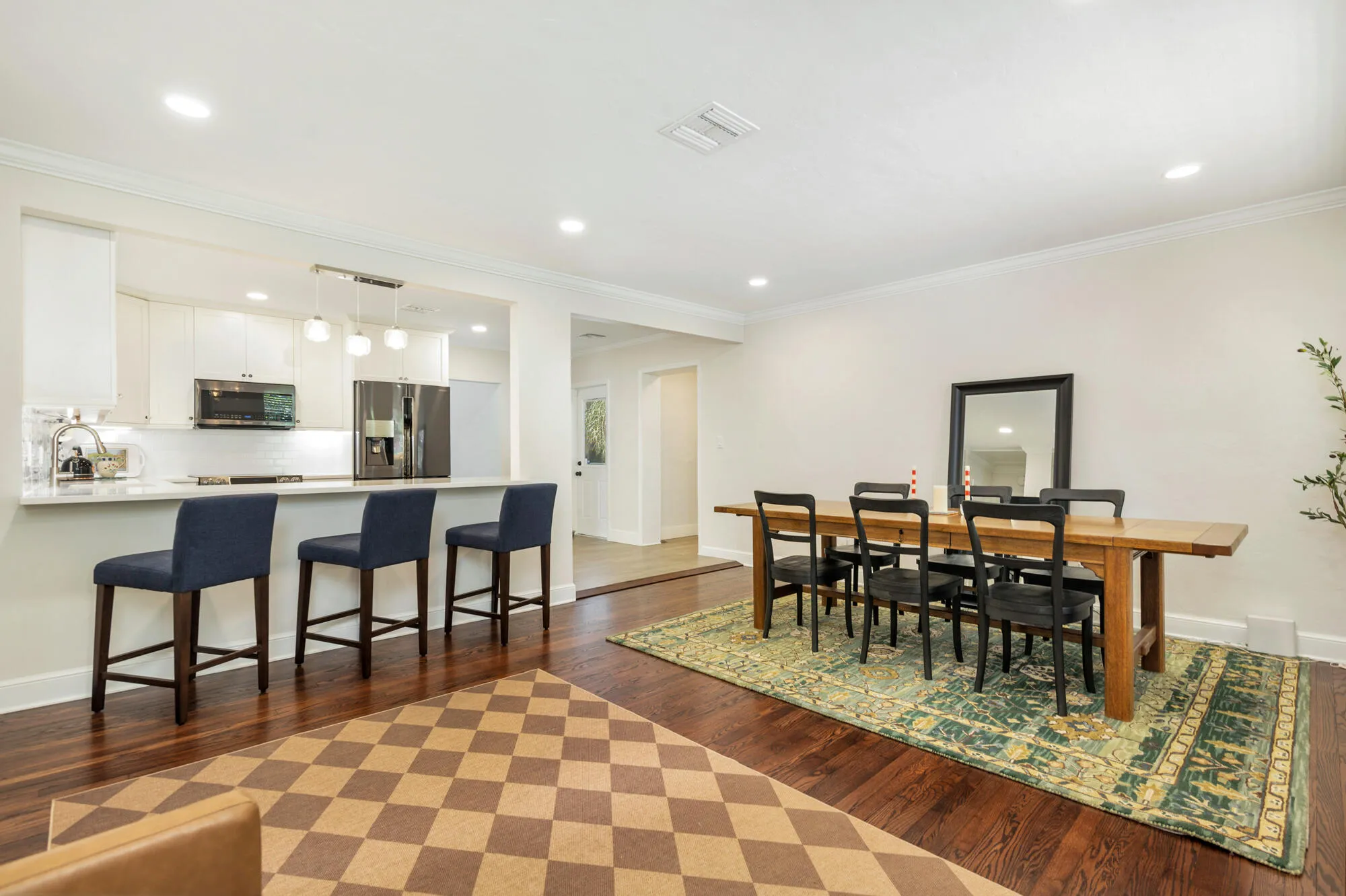 Living/Dining Room