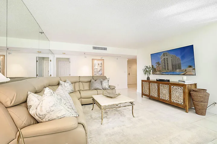 05_2917_S_Ocean_Blvd_Unit_405_mls