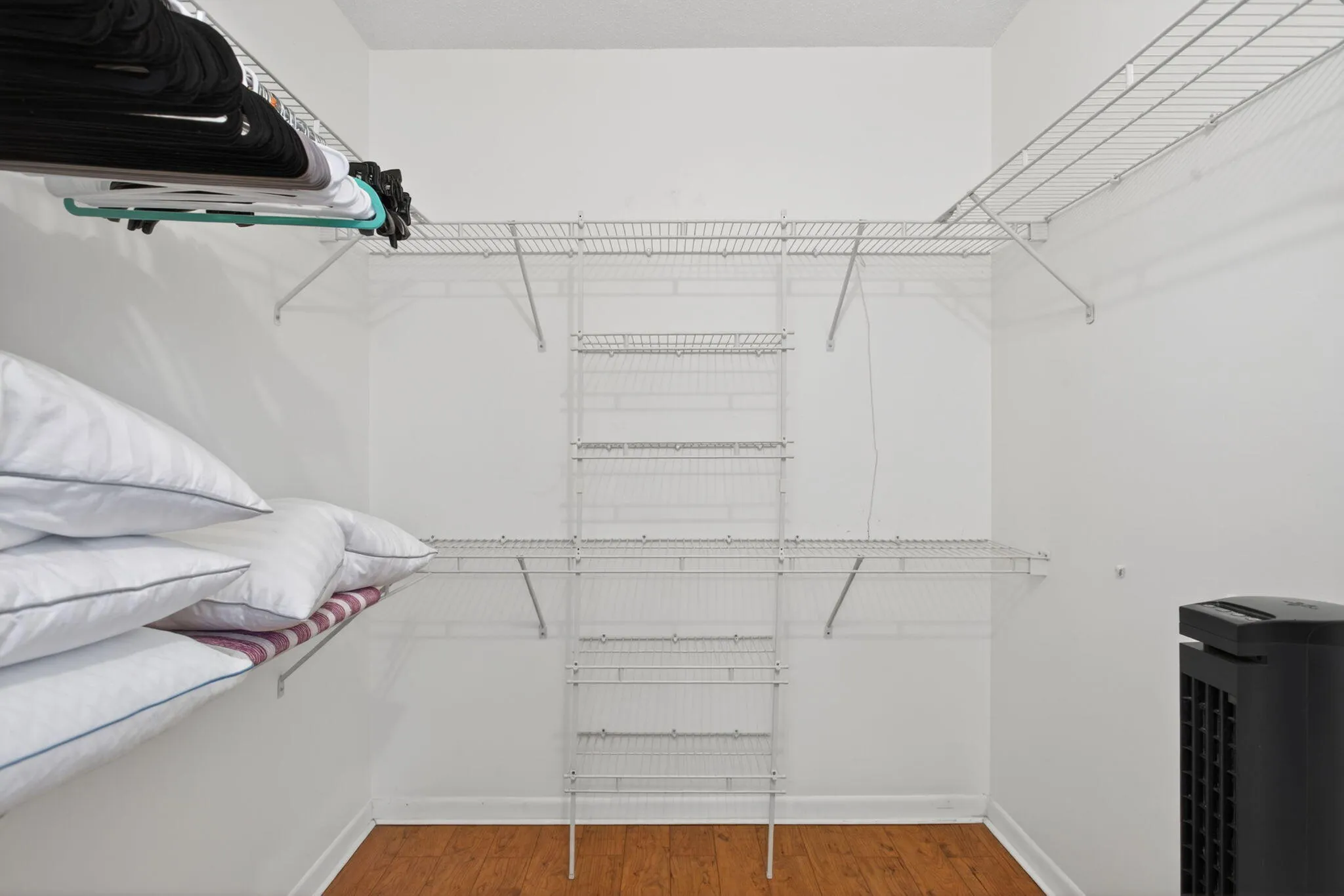 18-web-or-mls-3202 O3-4301