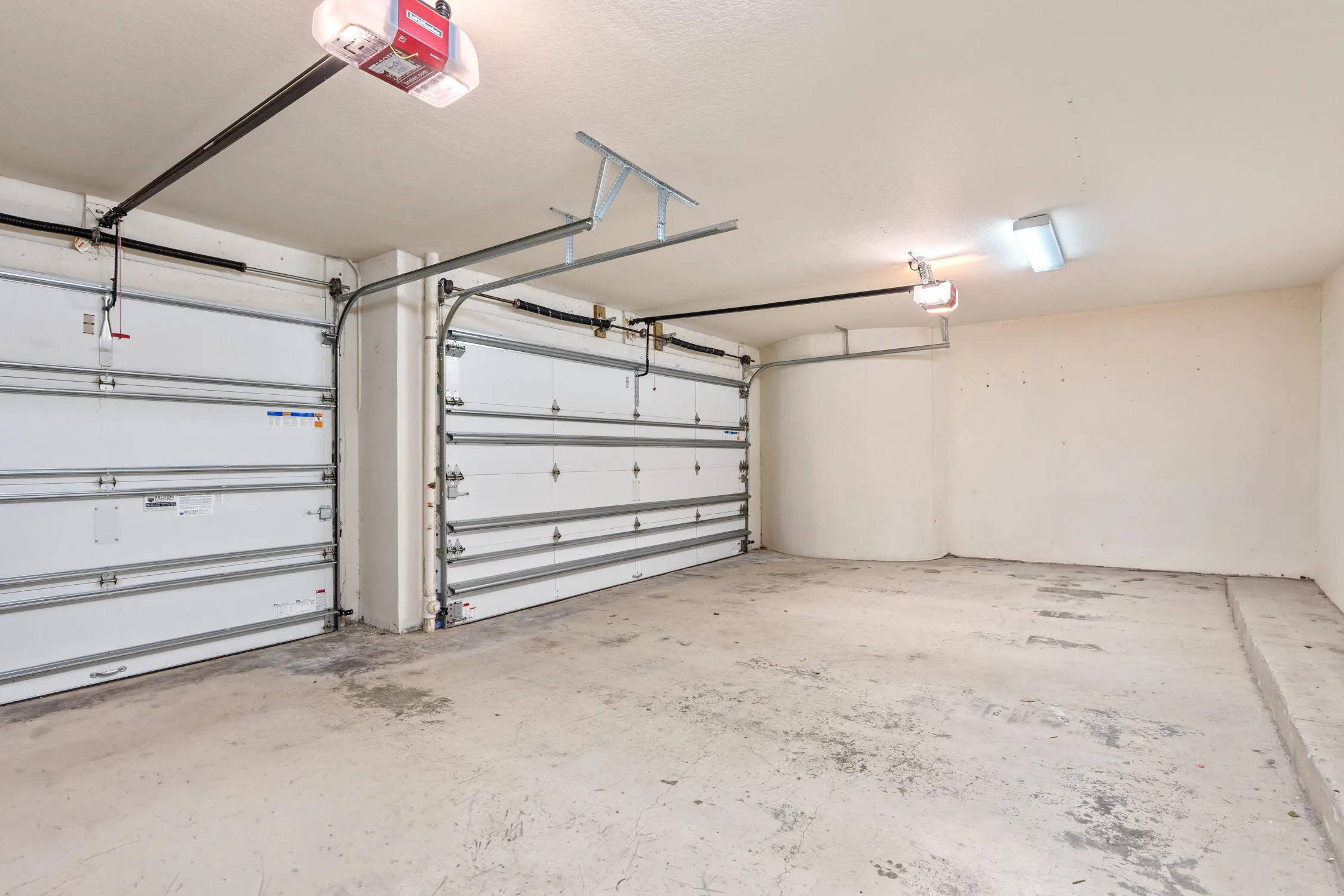 Property photo 73