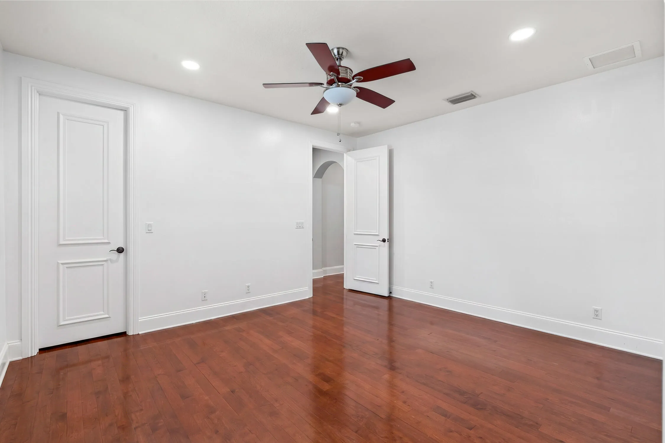 Property photo 50