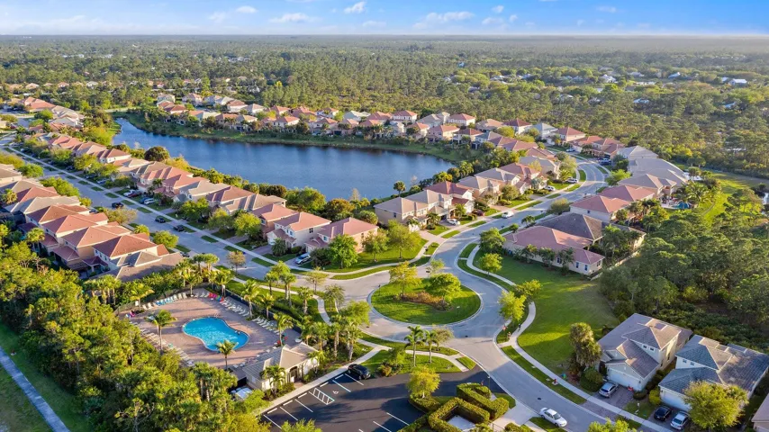 Oaks pool drone