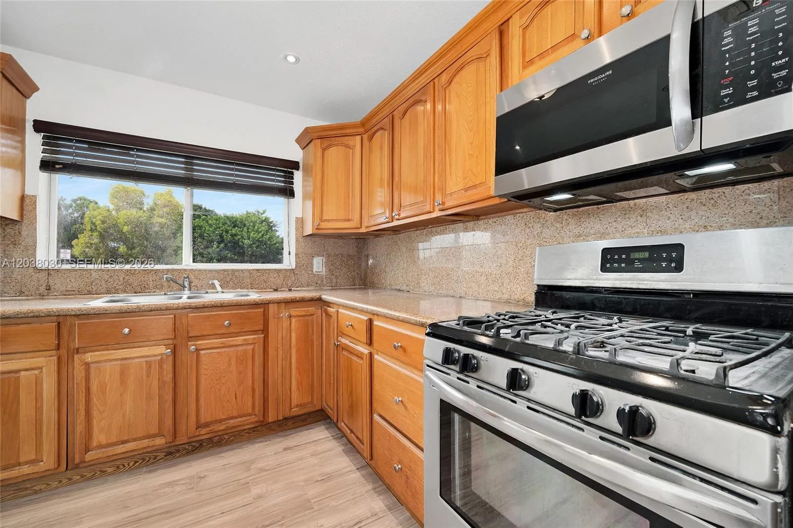 Property photo 23