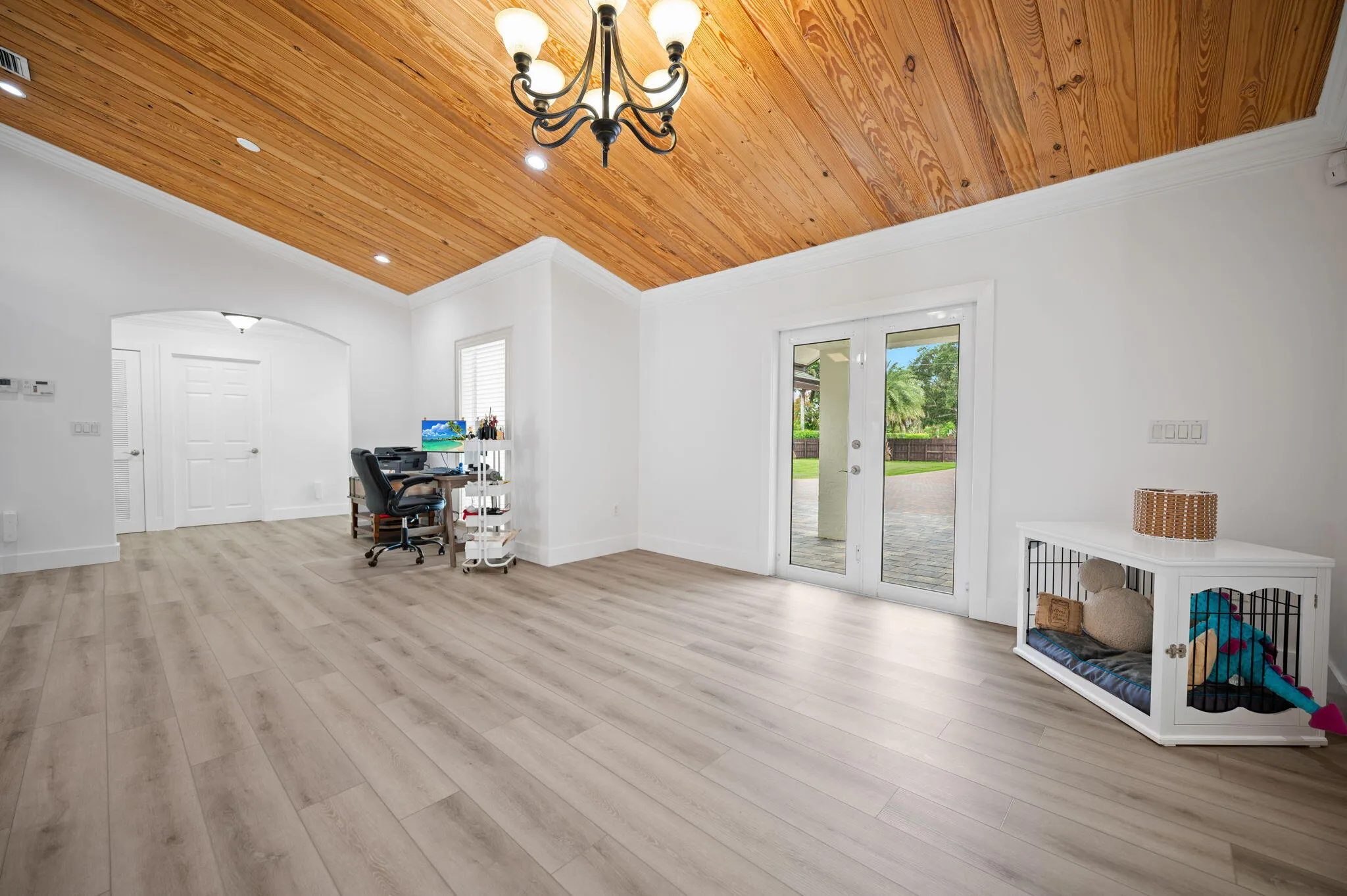 6-web-or-mls-5700-sw-196th-ln