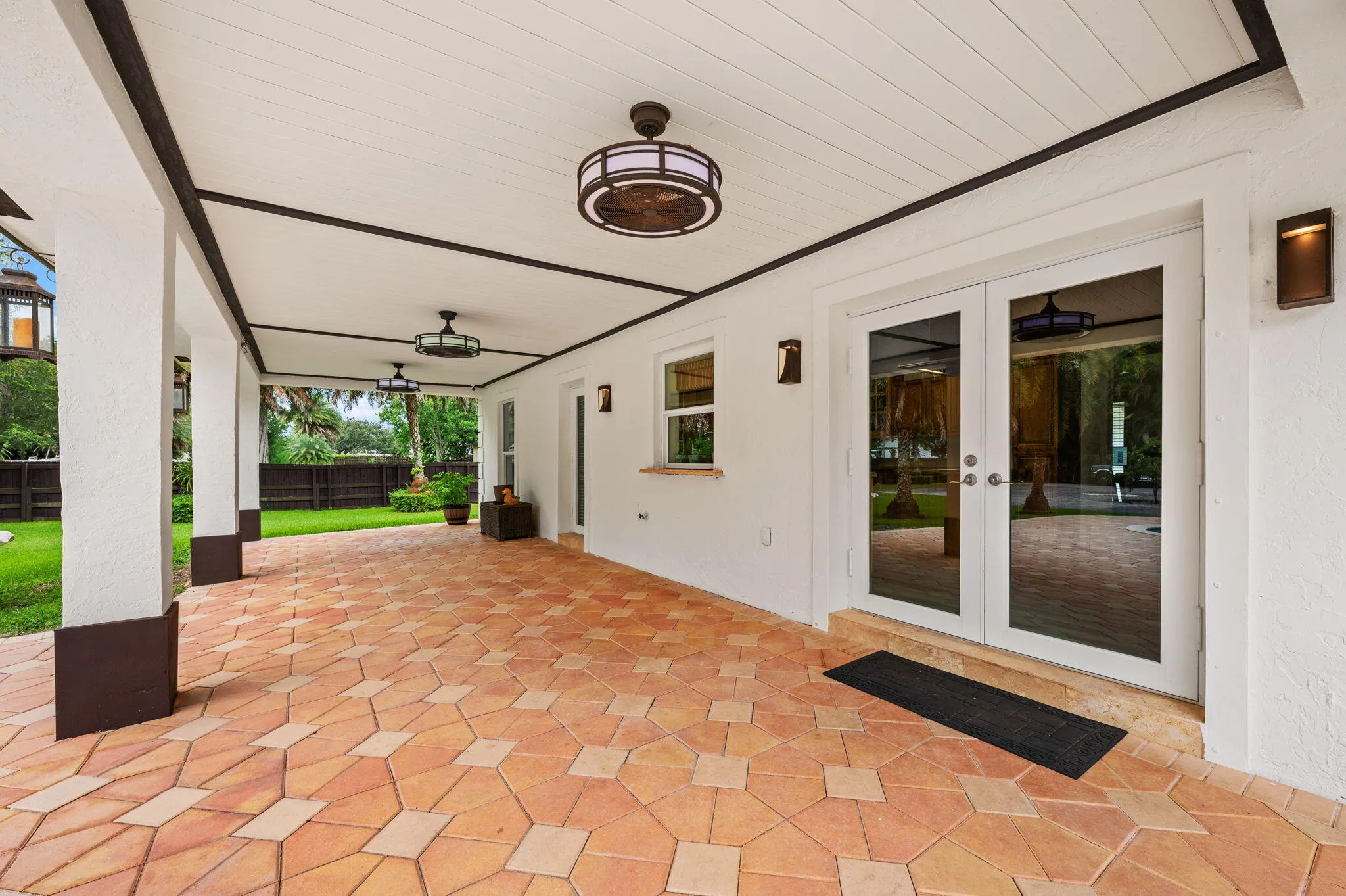27-web-or-mls-5700-sw-196th-ln
