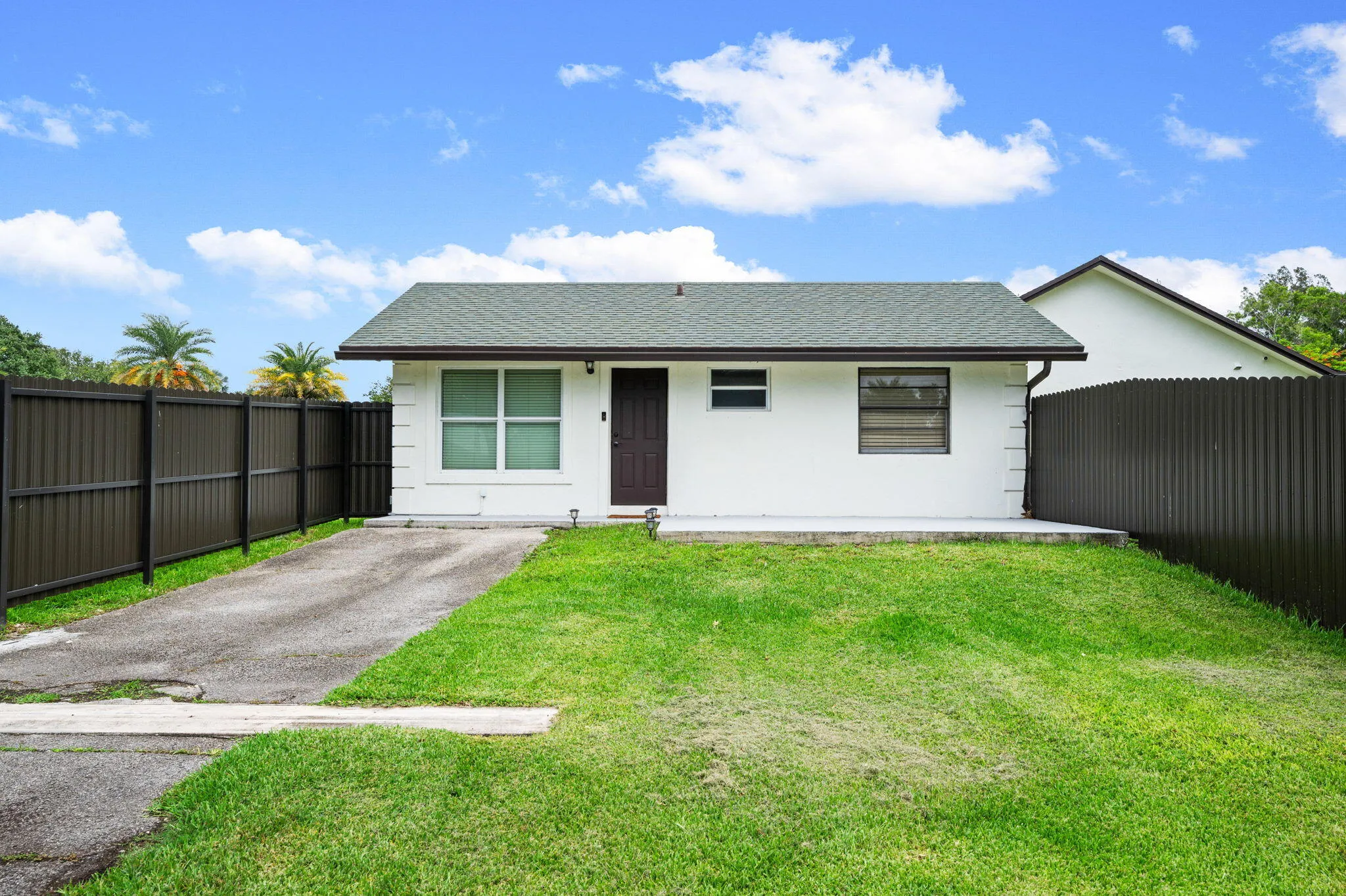 36-web-or-mls-5700-sw-196th-ln