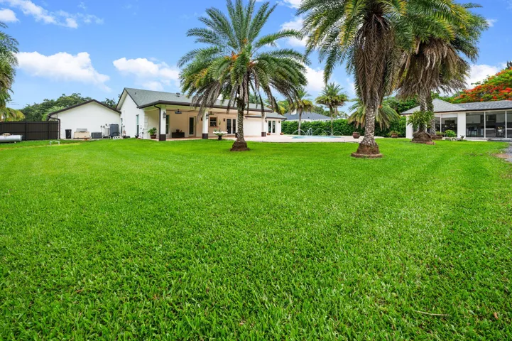 37-web-or-mls-5700-sw-196th-ln