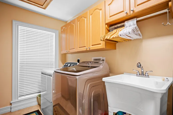 22-web-or-mls-5700-sw-196th-ln