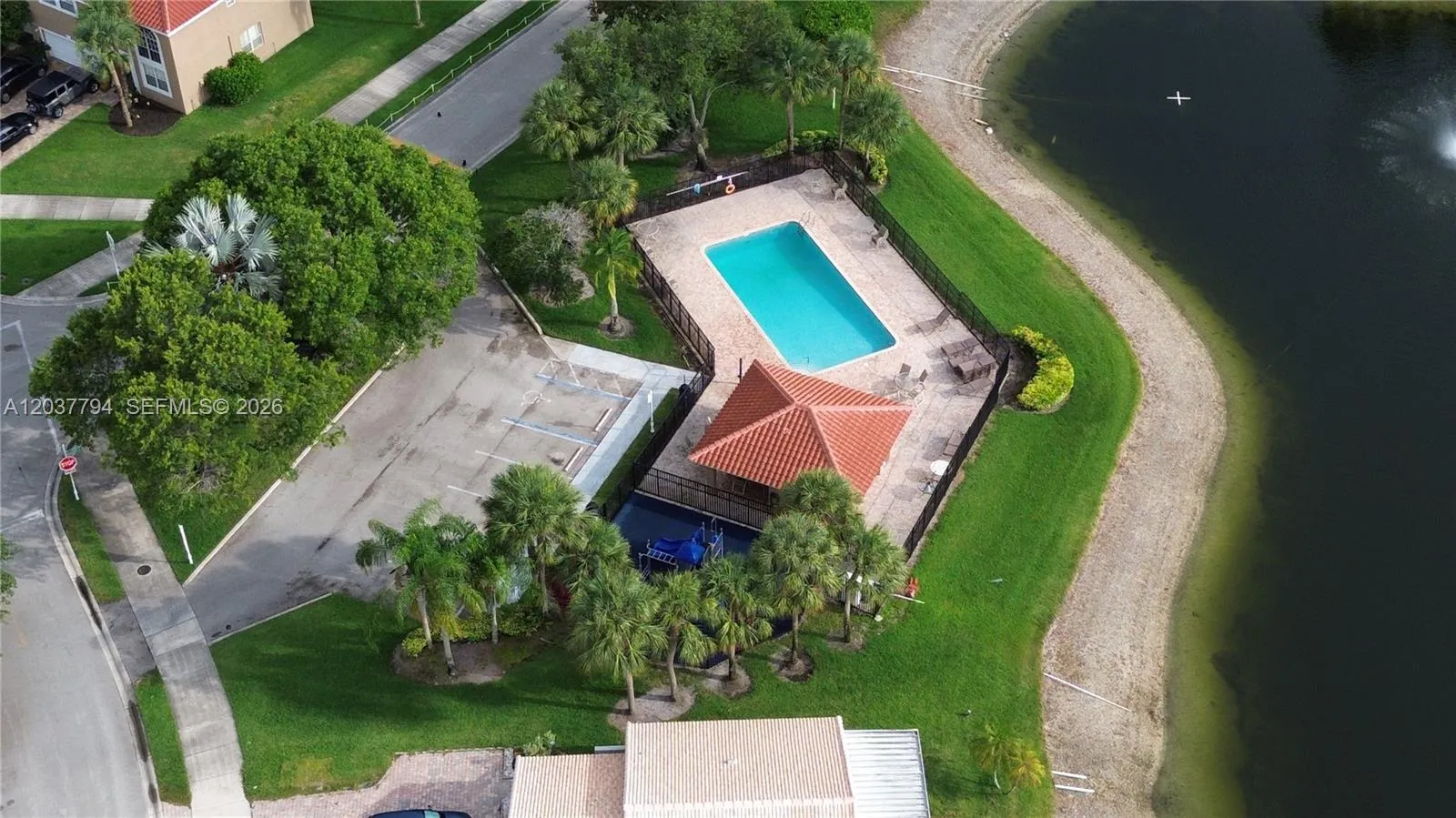 Community Pool & Tot-Lot