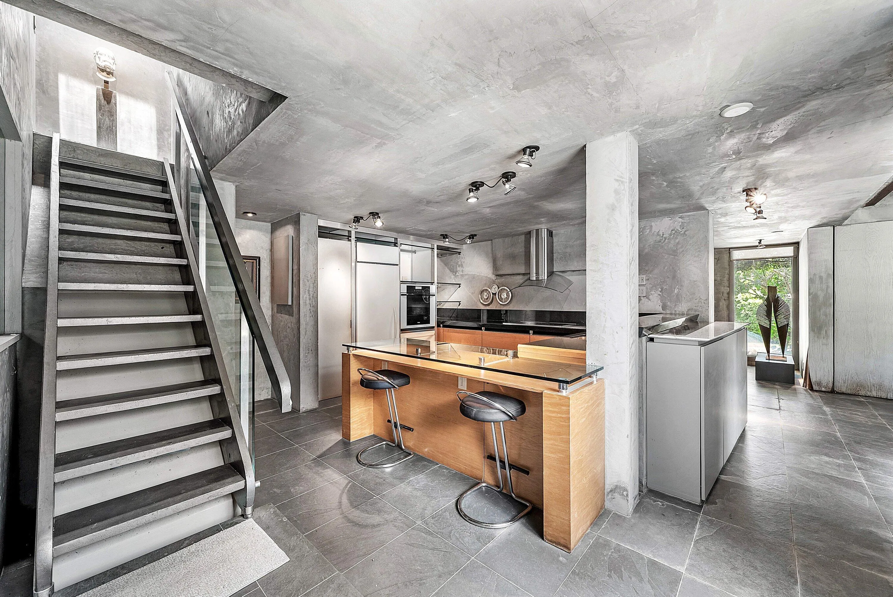 011-1496NorthLakeWay-PalmBeach-FL-33480-