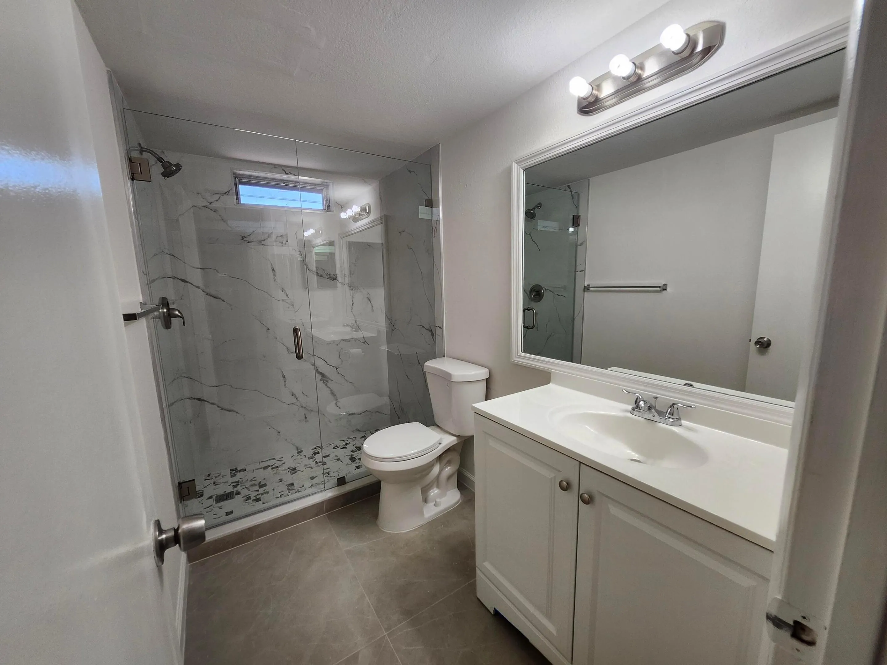 2nd bathroom