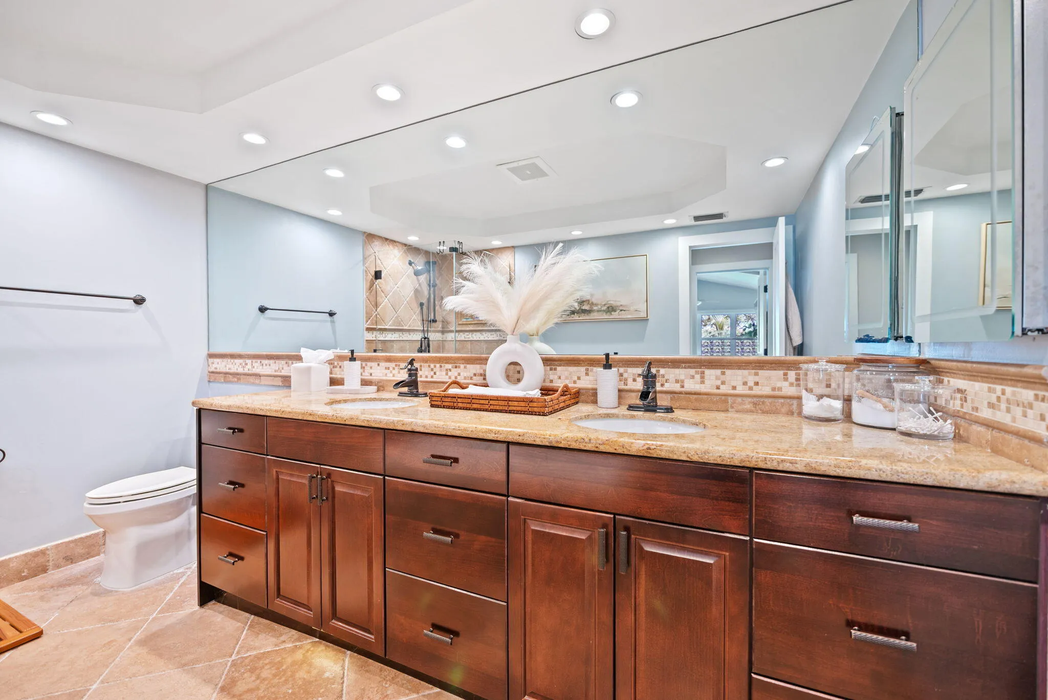22-web-or-mls-22612-middletown-dr