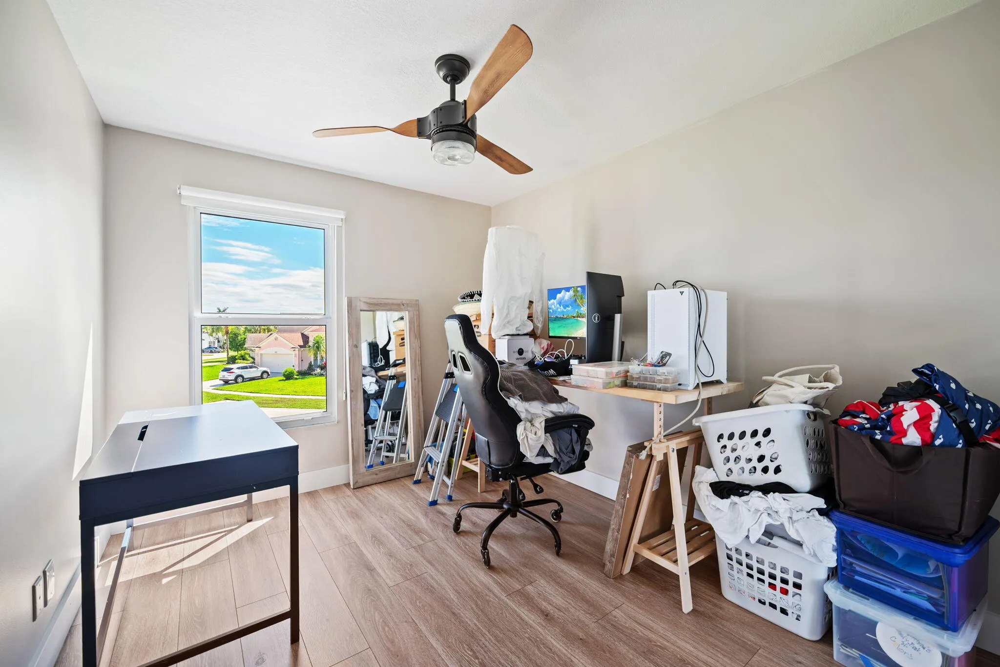 30-web-or-mls-22612-middletown-dr