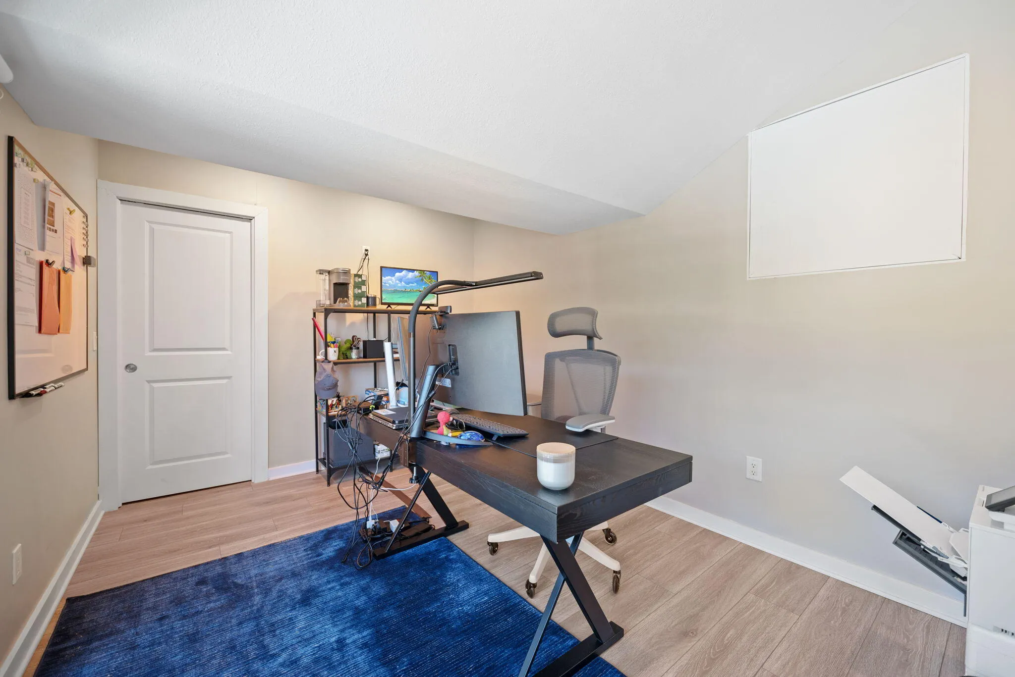 29-web-or-mls-22612-middletown-dr