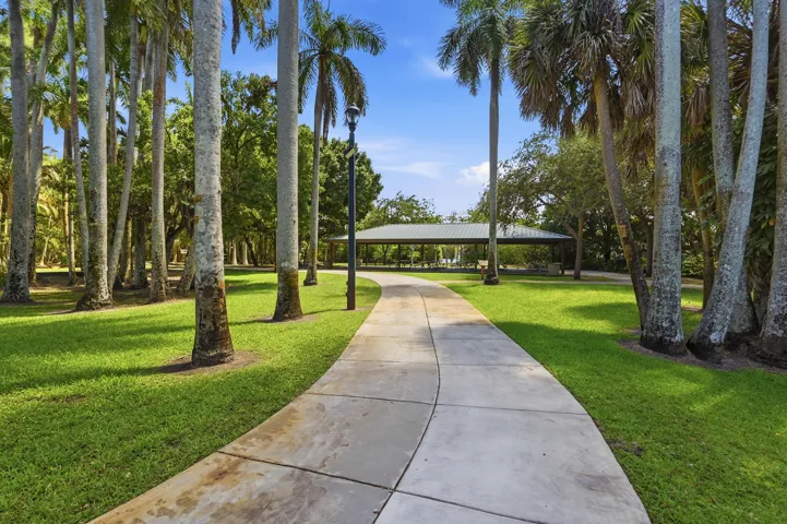 Enjoy nearby Richardson Historic Park and Nature Preserve, offering more than five acres of scenic green space.