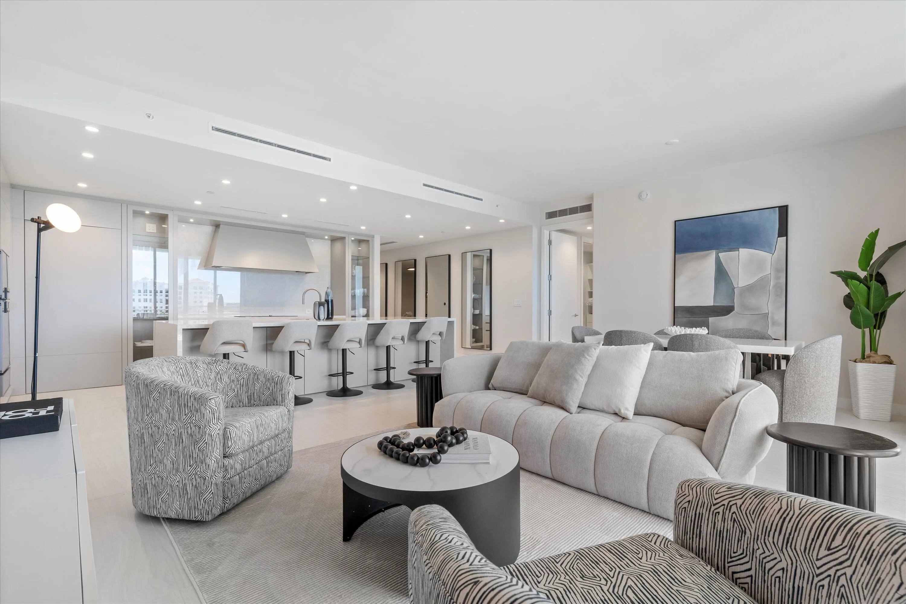Living & Dining Area