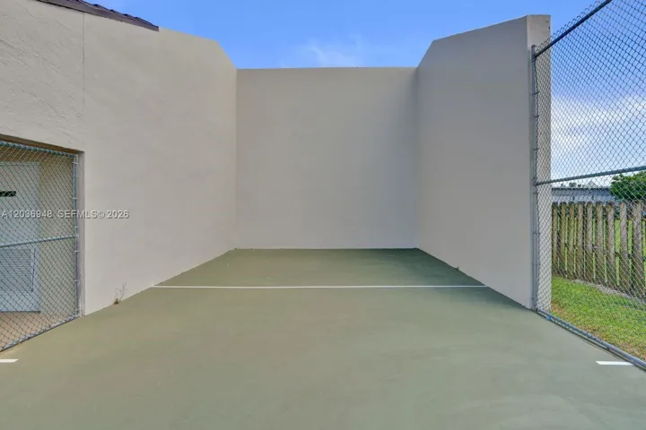 Paddle & Hand Ball