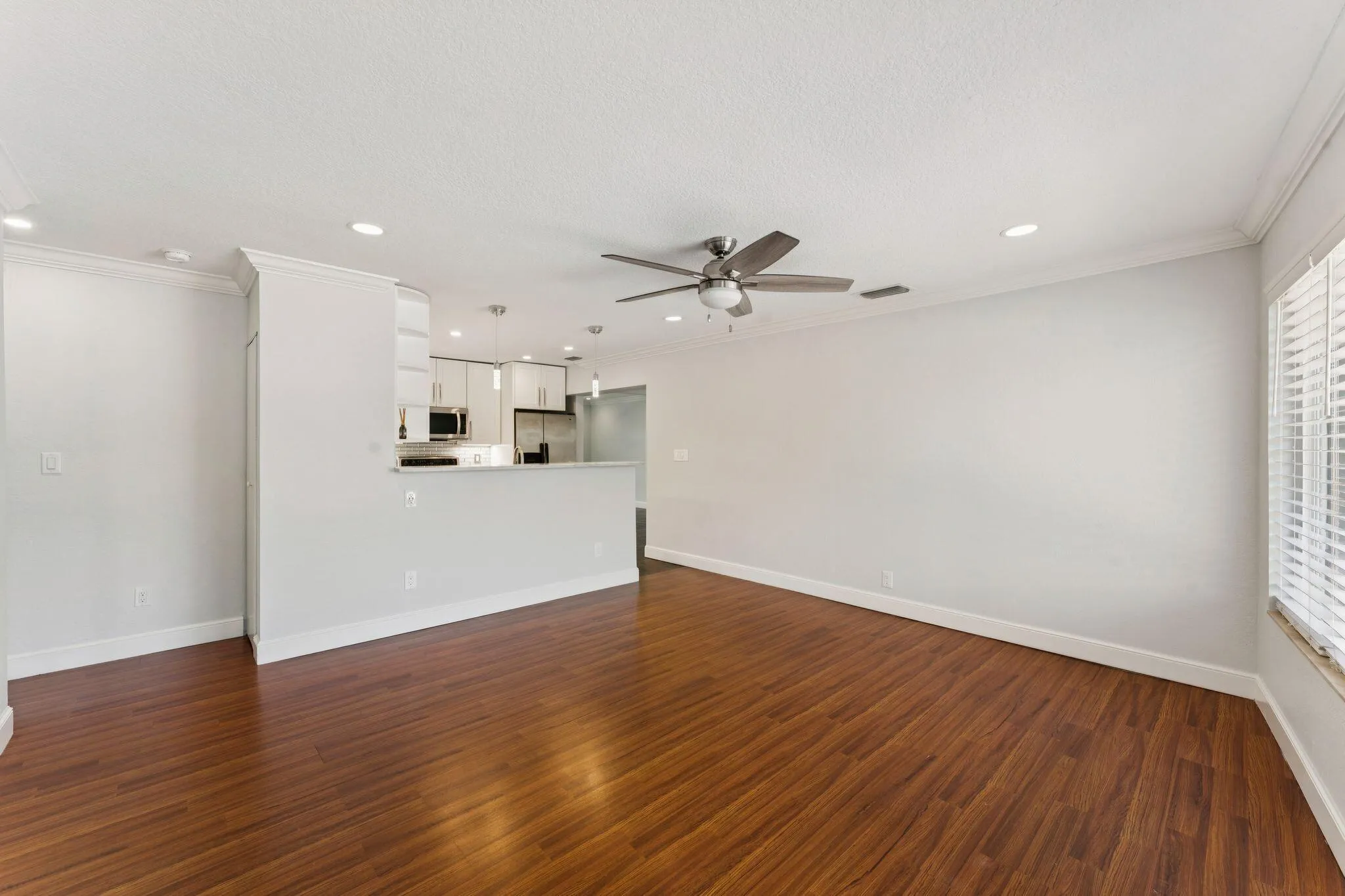 1660 NE 31st St 31